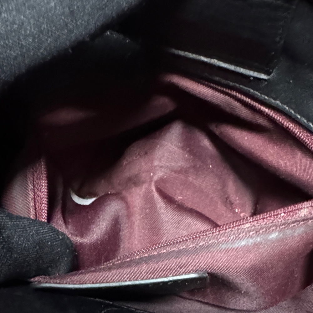 Coach Stanton Carryall 26 in metallic pebbled leather. - Picture 11 of 15